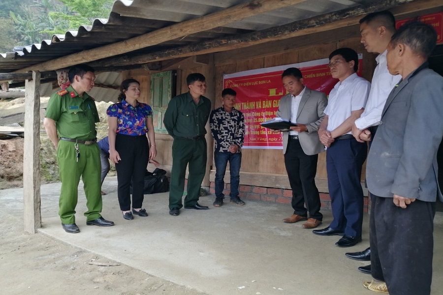 Khánh thành, bàn giao nhà "Nghĩa tình đồng đội" cho hội viên CCB